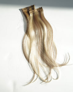 California Clip In Extensions - Light Natural Blonde